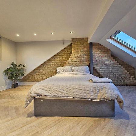 Contemporary 3 Bed House With Spacious Garden Close To Stratford & Canary Wharf Londra Esterno foto