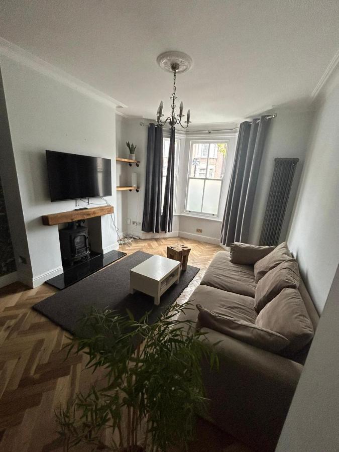 Contemporary 3 Bed House With Spacious Garden Close To Stratford & Canary Wharf Londra Esterno foto